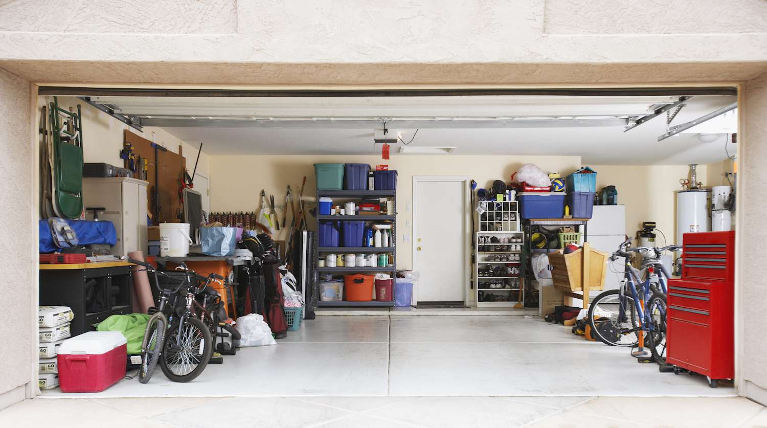 The right way to Stage a Storage Flooring